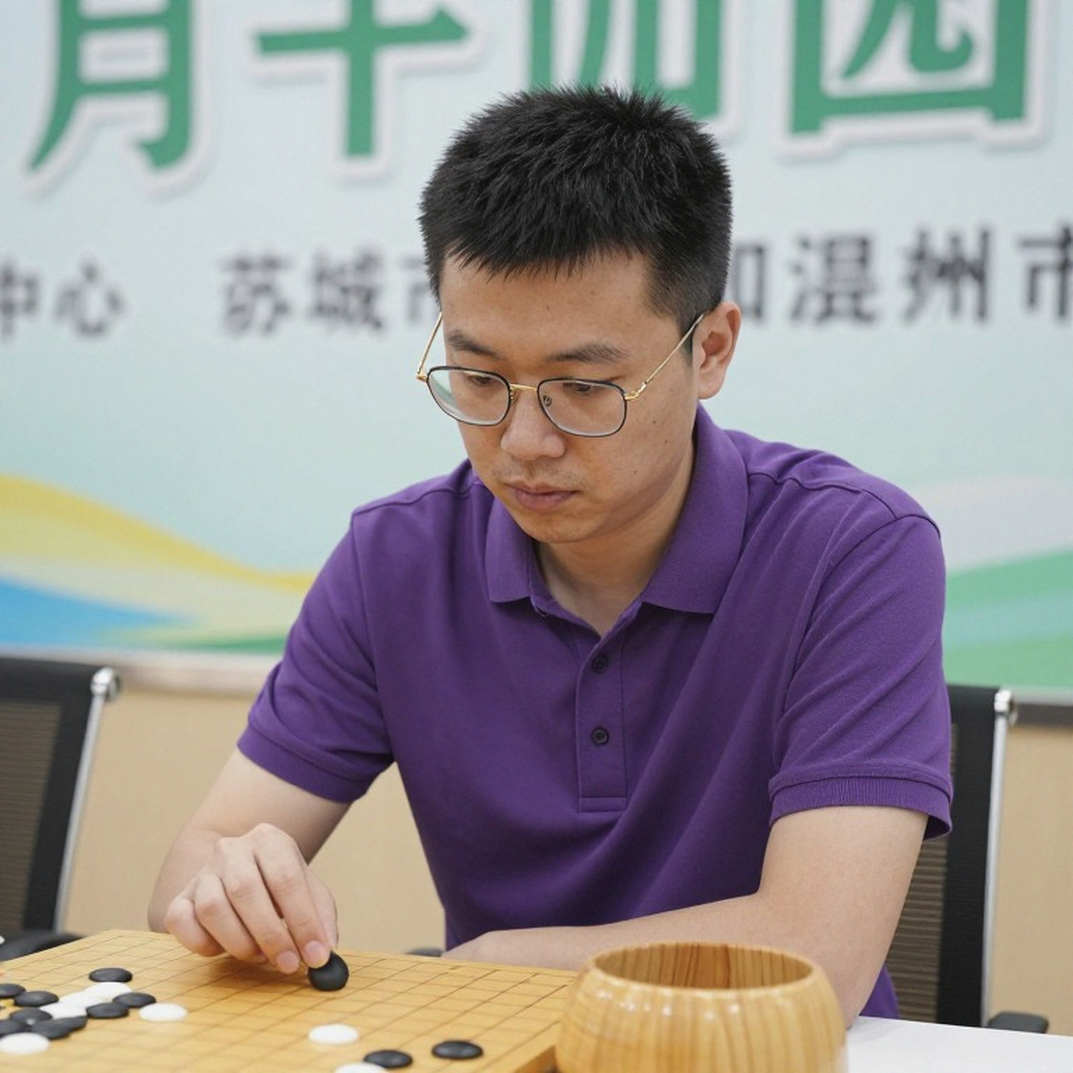 Prague 2026 và khoảng trống trên trang bìa ChessBase Magazine #225