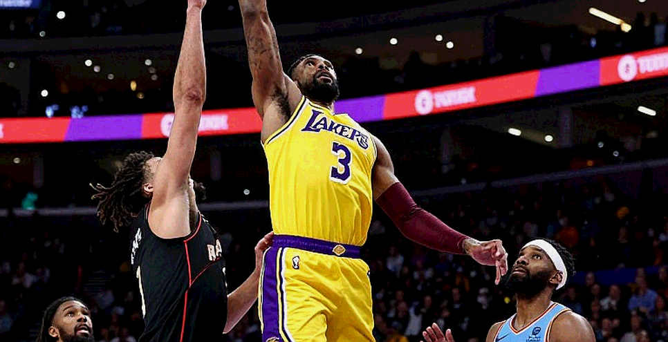 Kevin Knox và Unicaja de Málaga: hàng trước thủng ở vành rổ, đội bóng lại đi tìm một cú ném ba