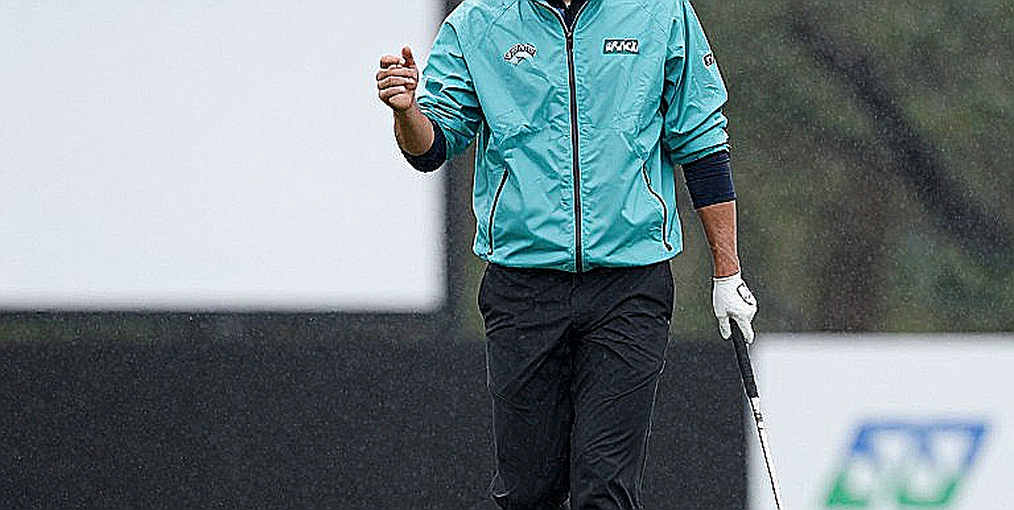 Eliot Baker hạ Stewart Hagestad ở hố cuối, GB&I viết nên màn ngược dòng lớn nhất lịch sử Walker Cup Eliot Baker hạ Stewart Hagestad ở hố cuối, GB&I viết nên màn ngược dòng lớn nhất lịch sử Walker Cup