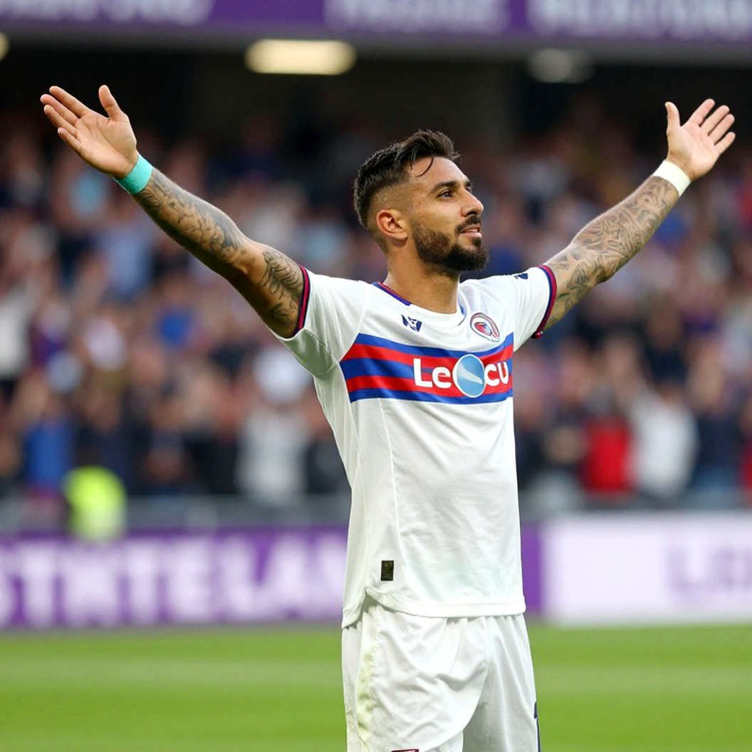 América phát mũ vàng ở Clásico Nacional: bài toán khán đài trước khi bóng lăn América phát mũ vàng ở Clásico Nacional: bài toán khán đài trước khi bóng lăn