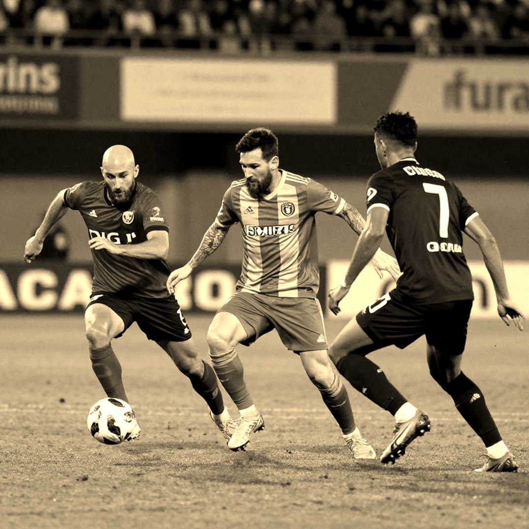Empty Files in Mid-Season: How the Transfer Market Fills the Void with Rumour