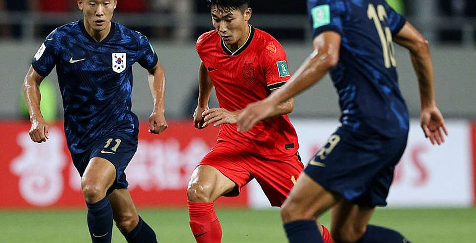 Khoảng trống dữ liệu V.League: Vì sao phân tích chuyên sâu bóng đá Việt Nam luôn chạm tường Khoảng trống dữ liệu V.League: Vì sao phân tích chuyên sâu bóng đá Việt Nam luôn chạm tường