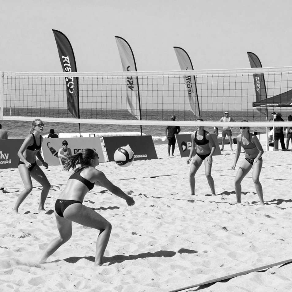 Ba mươi năm MOP bóng chuyền nữ NCAA: vì sao đây là sổ điểm danh chứ không phải dữ liệu, và tín hiệu thật nằm ở một người hậu vệ Ba mươi năm MOP bóng chuyền nữ NCAA: vì sao đây là sổ điểm danh chứ không phải dữ liệu, và tín hiệu thật nằm ở một người hậu vệ