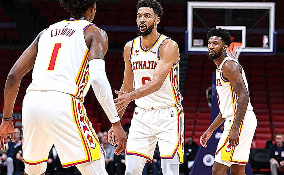 Mike James ra mắt Anadolu Efes và mang về chiến thắng đầu tiên