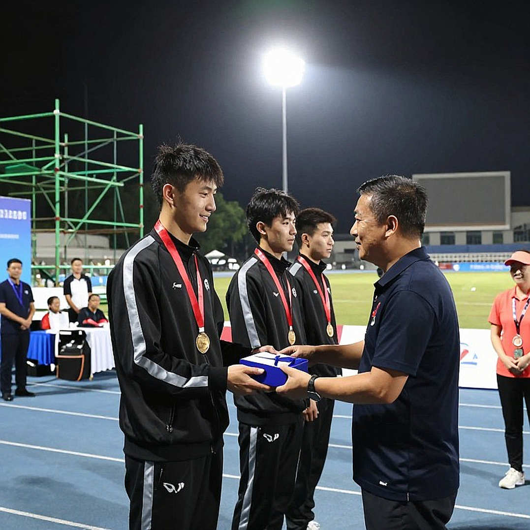 Vụ tước HCV ASIAD đi bộ nữ: Khi vài milimét đế giày viết lại số phận một nhà vô địch Vụ tước HCV ASIAD đi bộ nữ: Khi vài milimét đế giày viết lại số phận một nhà vô địch